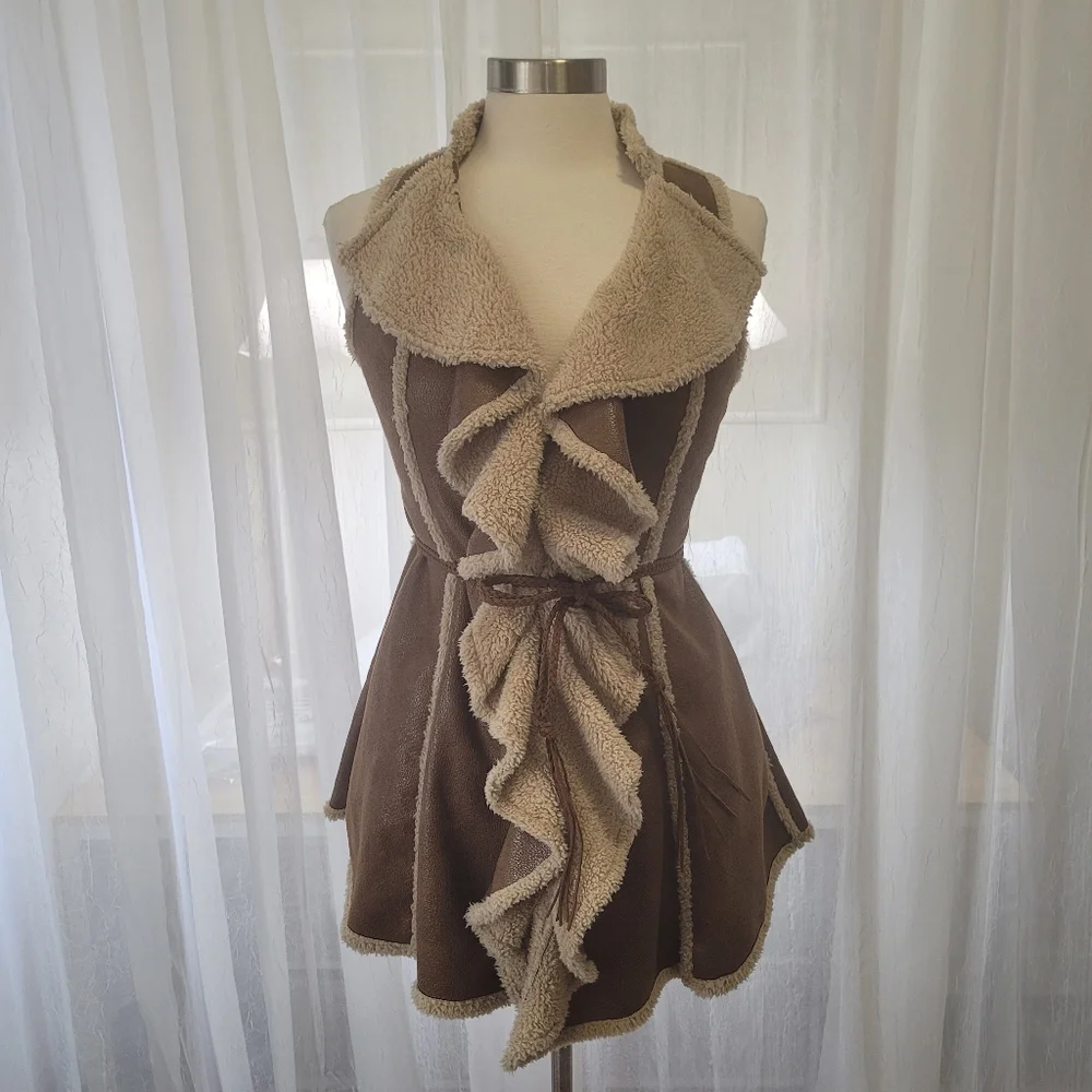 Ryu Anthropologie Faux Suede Sherpa Ruffled Vest size Small